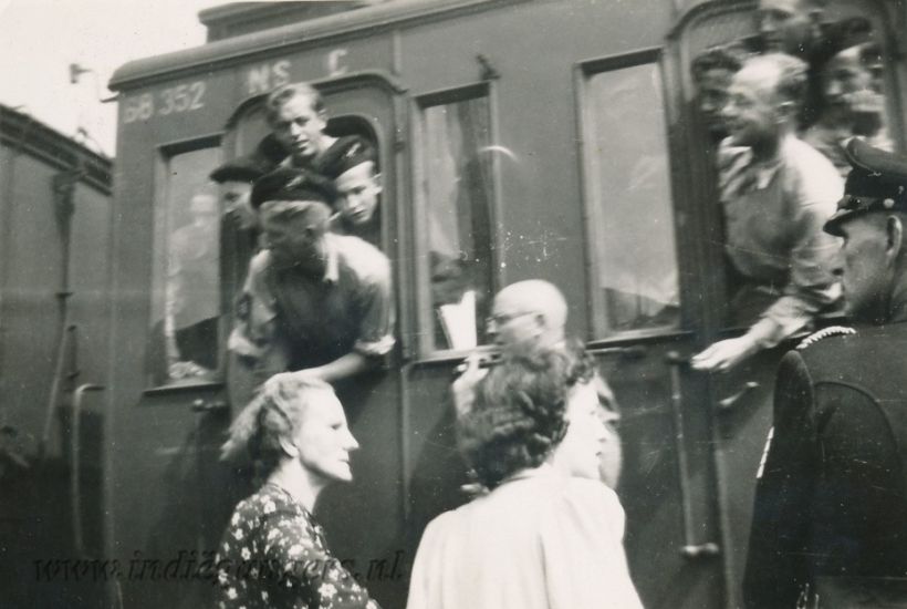 145 vertrek Bergen op Zoom aug 1947