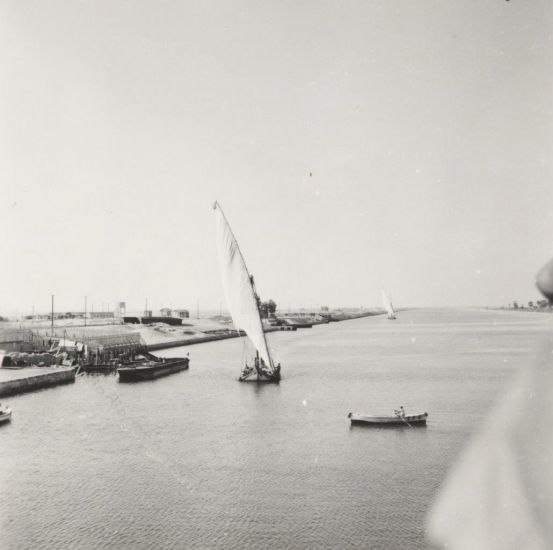 18 Zeilboot op het Suezkanaal