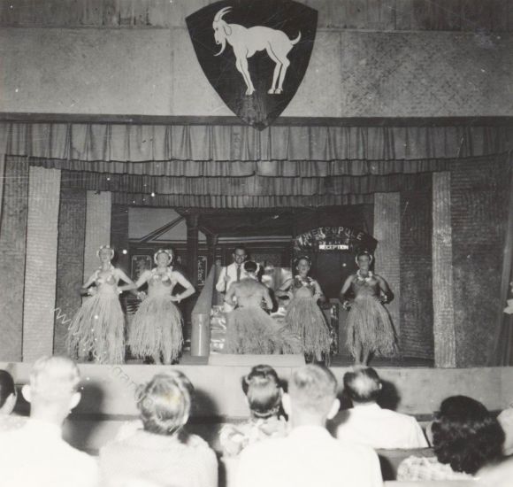71 Satirisch Metropole cabaret Sint Nicolaas 1947