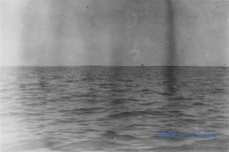 83 Gezicht op strand van Pekalongan 1949