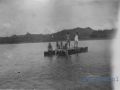 187 Patoegoeran 2 1949 Zwemmen in het meer